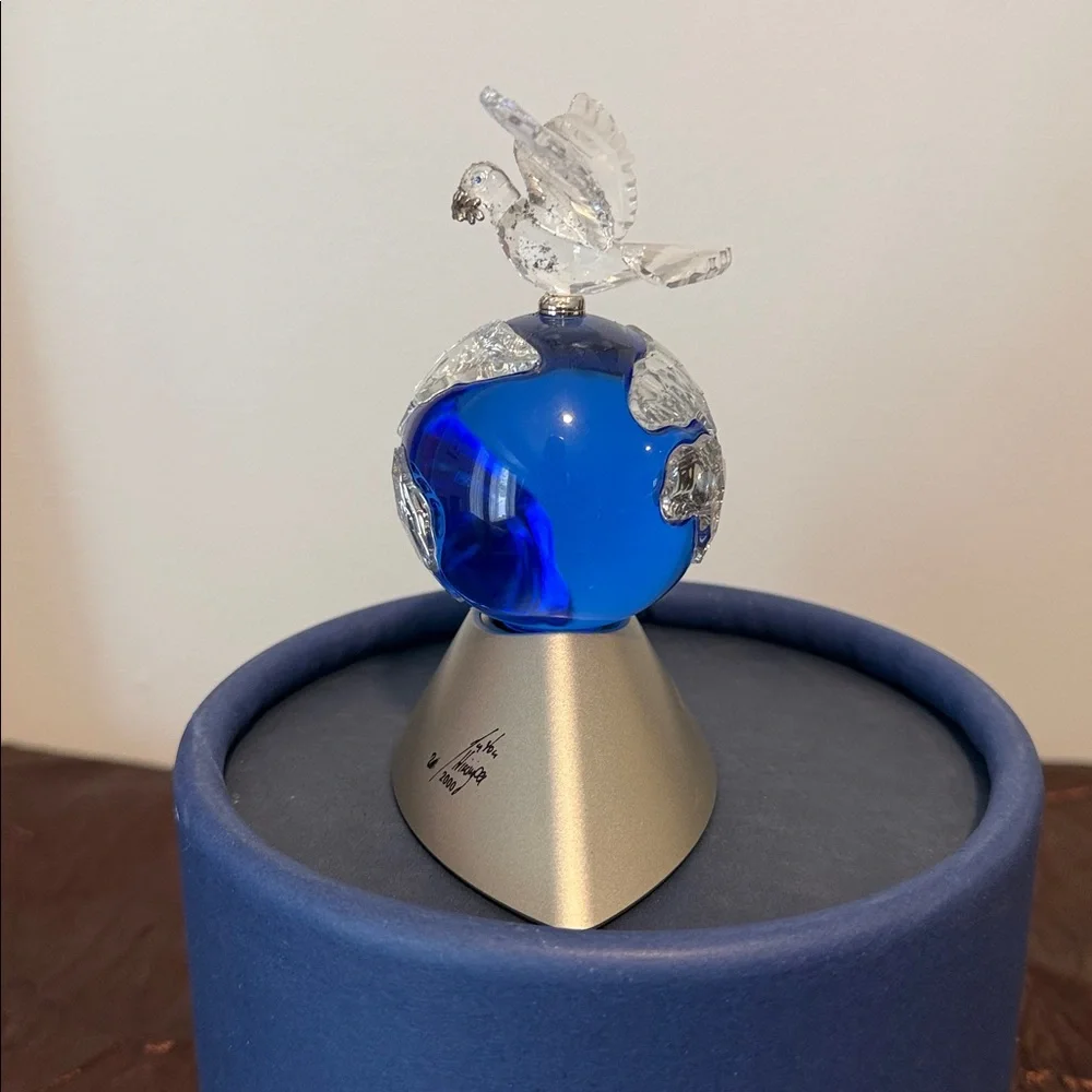 Swarovski Millennium Planet 2000 - Picture 6 of 10